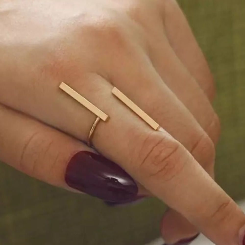 Double bared midi ring